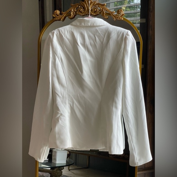 Amanda Uprichard Dovima Blazer in Ivory - Picture 15 of 16